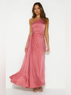 Hello Molly One-Shoulder Pleated Maxi Dress